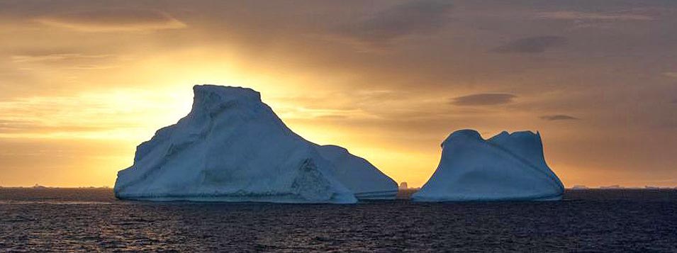 Crucero de lujo por el Círculo Polar Antártico en agencia de viajes especializada Señores Pasajeros de Barcelona