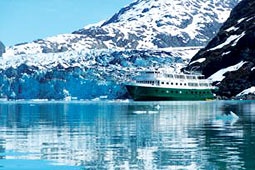 El buque Wilderness Explorer para explorar los rincones más recónditos de Alaska.