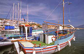 Agencia de viajes para viajes en veleros de lujo desde Estambul en Turquía hasta Atenas en Grecia